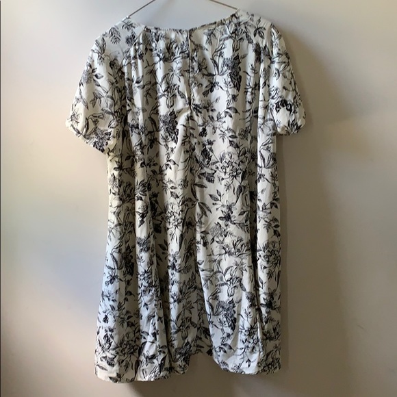 LUSH Black and White Floral Swing Dress - Picture 3 of 4